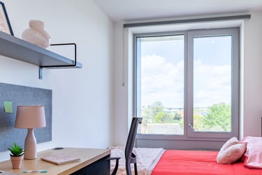 Platinum En Suite - Image 1